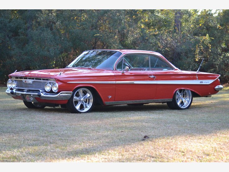 Thumbnail Photo undefined for 1961 Chevrolet Impala SS